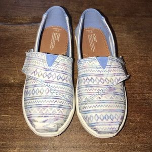 Toms toddler Velcro slip on shoes